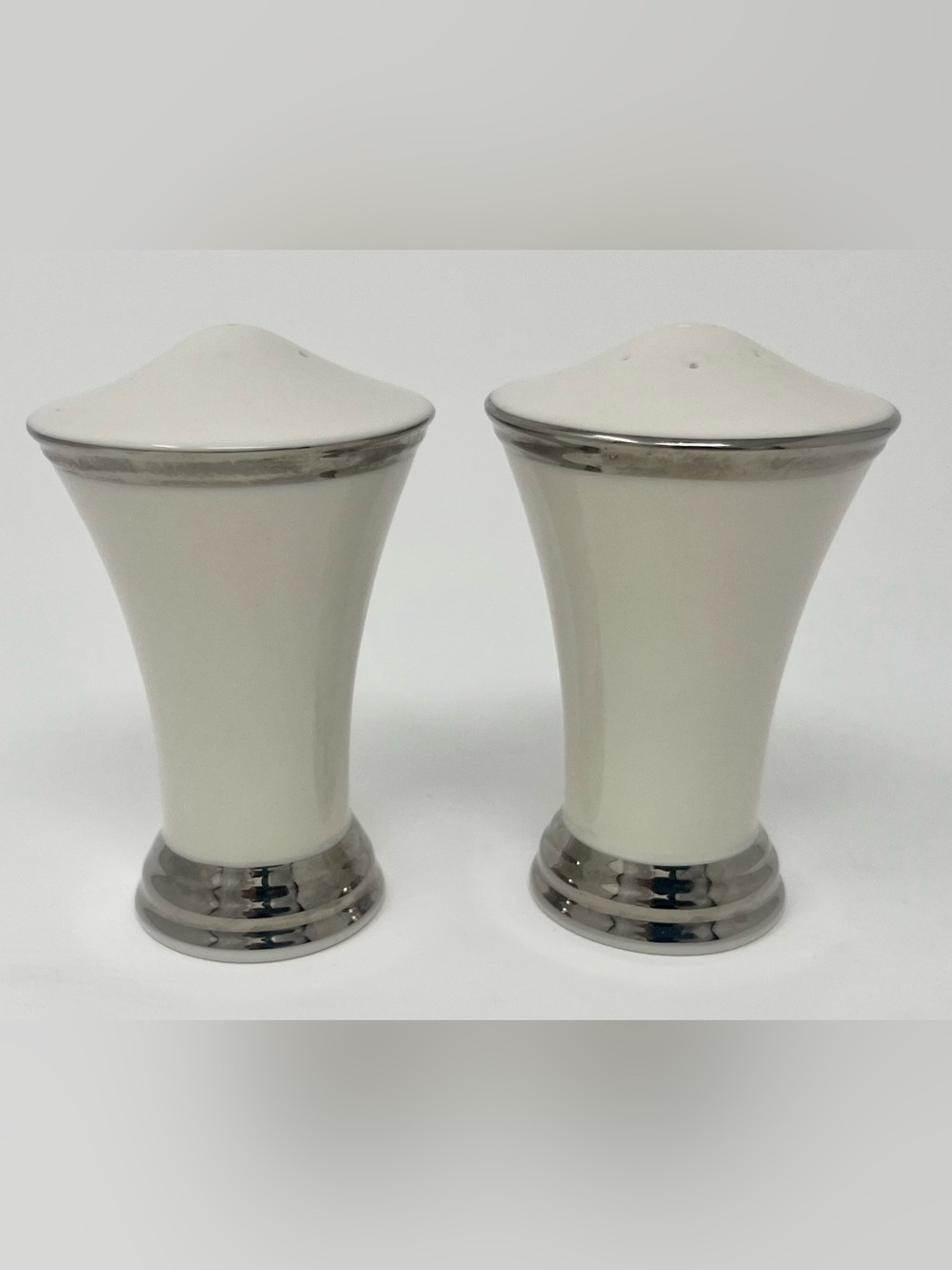 Lenox Solitaire Platinum Trim White Salt and Pepper Shakers
